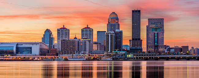 Louisville, Kentucky USA skyline on the river